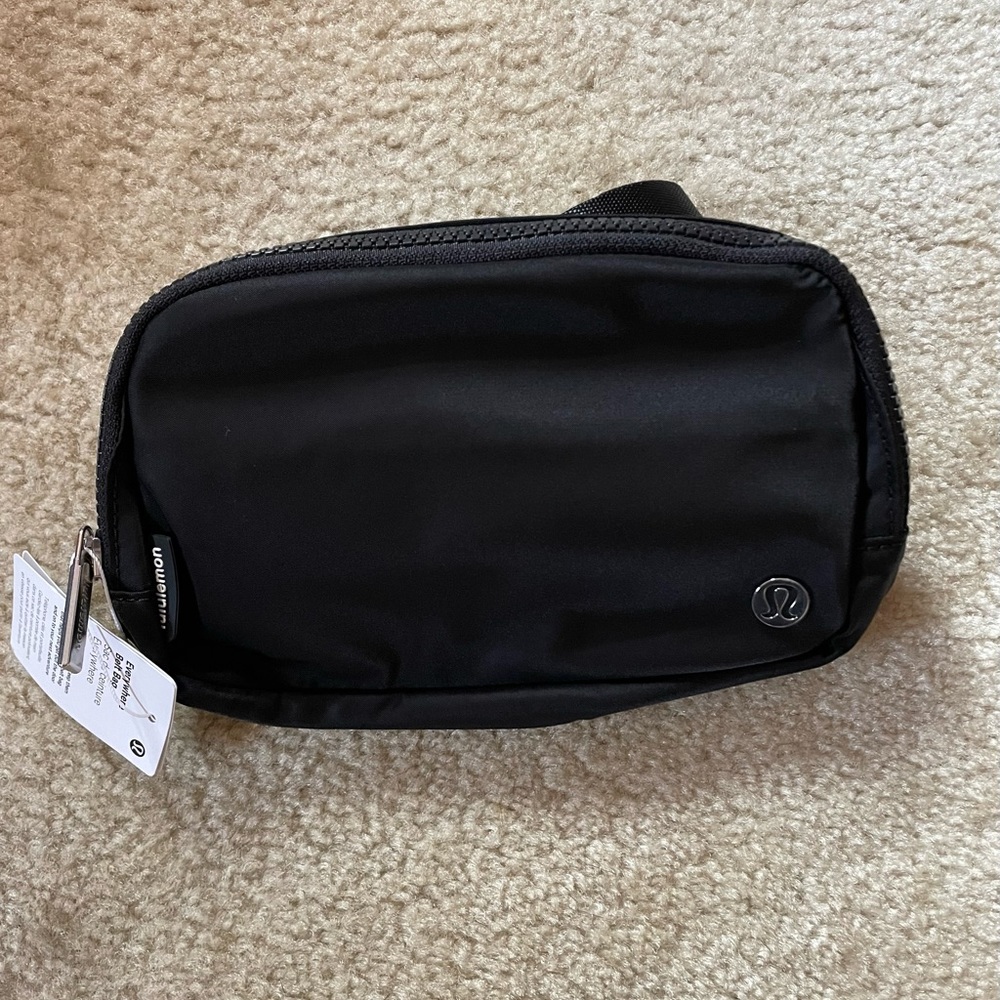LULULEMON BELT BAG